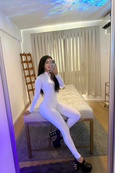 Lina Mansour (35 años) — Belgrano, Argentina - 2