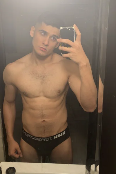 Alan (25 years) — Ciudad de México, México - 11