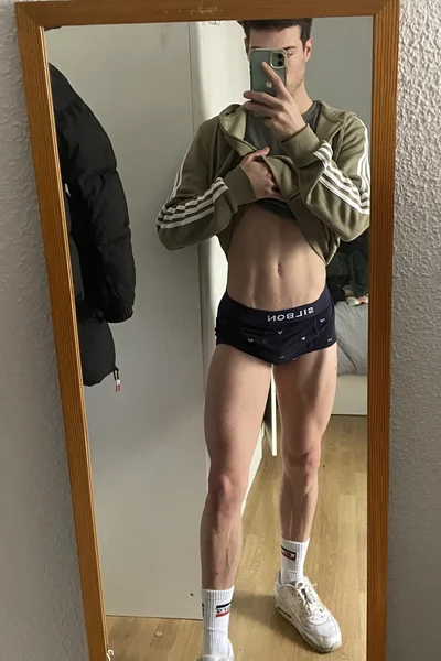 Twink (25 años) — Madrid, España - 6