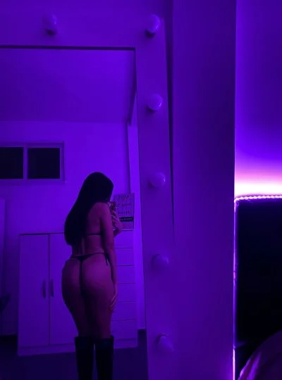 Naomi (25 años) — Palermo, Argentina - 49