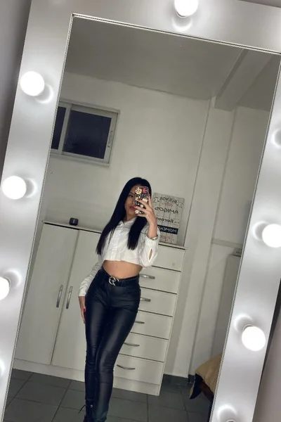 Naomi (25 años) — Palermo, Argentina - 50