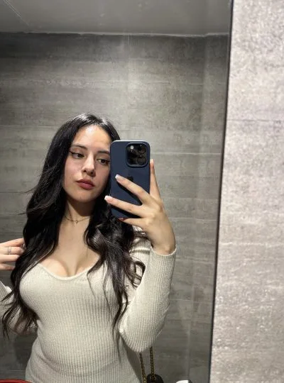 Naomi (25 años) — Palermo, Argentina - 17