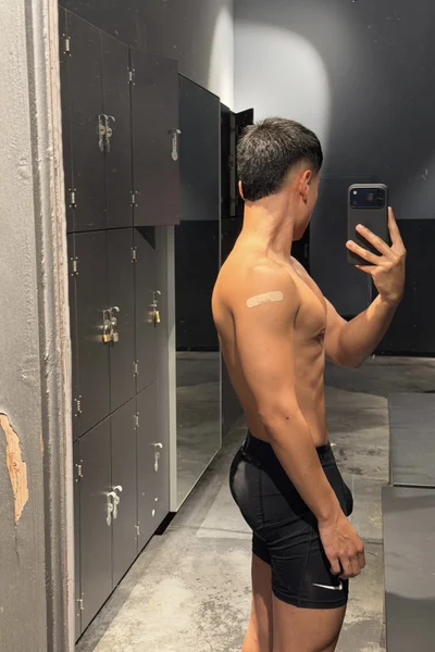 Gael (23 years) — Madrid, España - 12