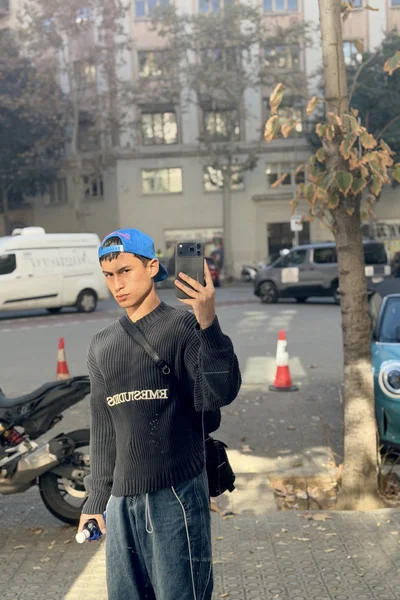 Gael (23 years) — Madrid, España - 14
