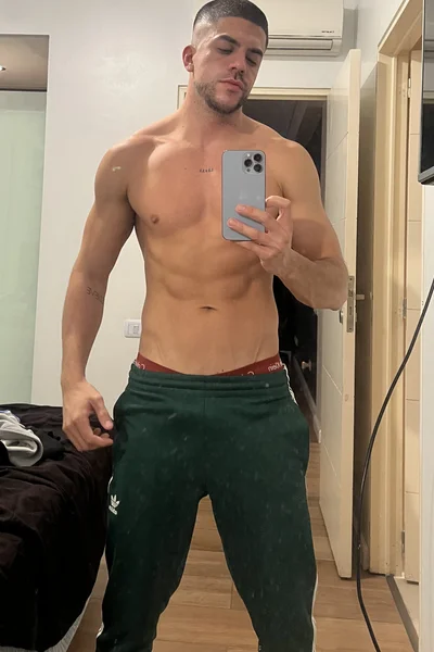 Fer (30 años) — Confluencia, Argentina - 3