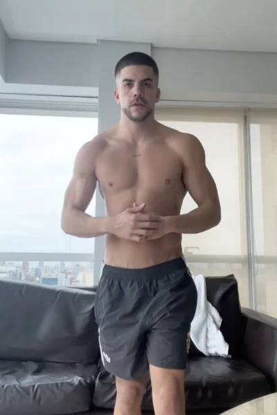 Fer (30 años) — Confluencia, Argentina - 4