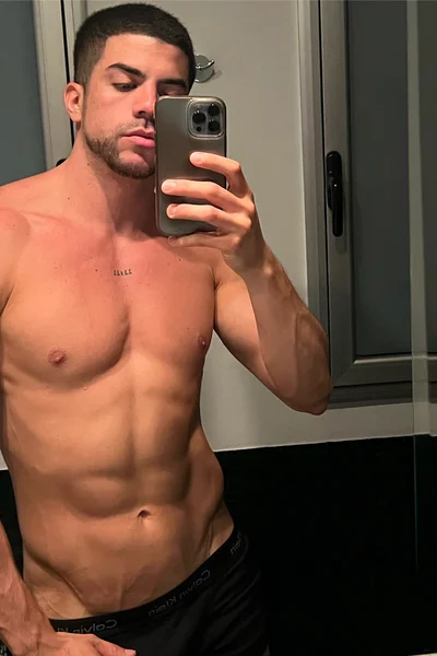 Fer (30 años) — Confluencia, Argentina - 7