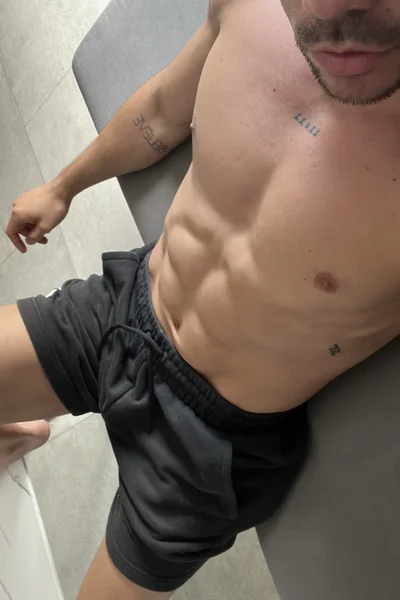 Fer (30 años) — Confluencia, Argentina - 14