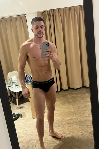 Fer (30 años) — Confluencia, Argentina - 6