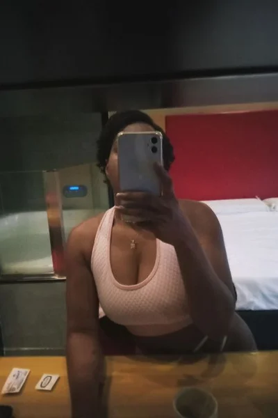 Kira (27 años) — San Isidro, Argentina - 1
