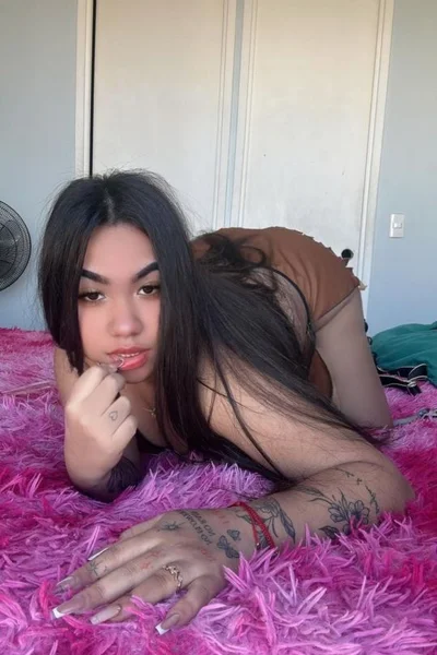 Antonella (24 years) — Independencia, Chile - 26