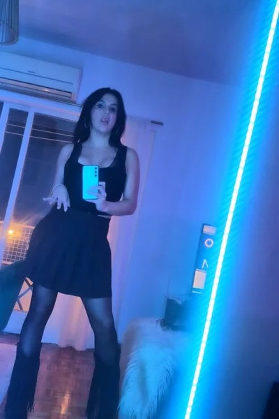 Carlita (31 años) — Tribunales, Argentina - 1