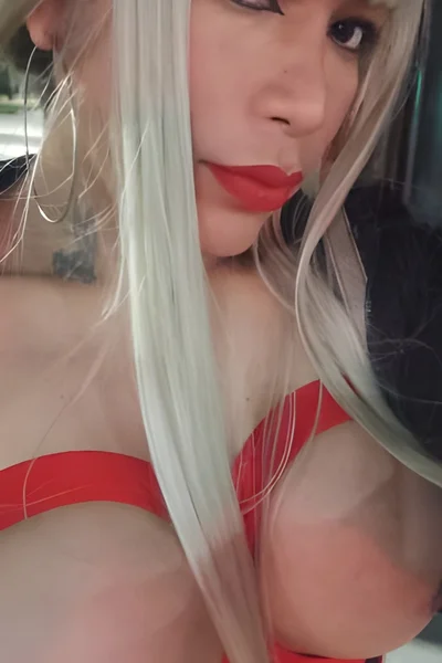 Analia (31 años) — Buenos Aires / Almirante Brown
