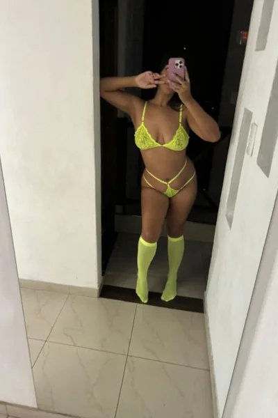 Cam (23 años) — Palermo, Argentina - 9