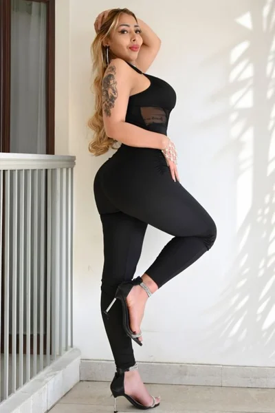 Indira Luna (23 años) — Microcentro, Argentina - 22