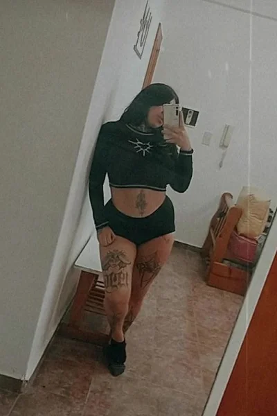 Nicole (25 años) — Avellaneda, Argentina - 57