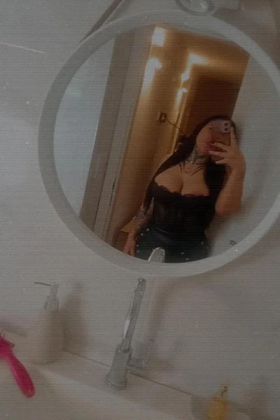Nicole (25 años) — Avellaneda, Argentina - 34