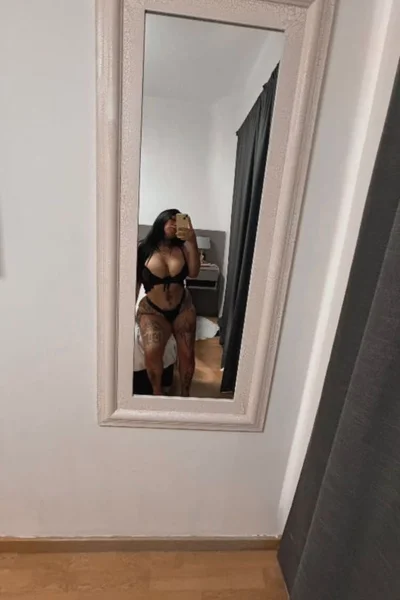 Nicole (25 años) — Avellaneda, Argentina - 6