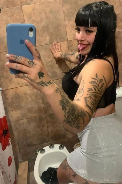 Dahia (25 años) — Centro, Uruguay - 3