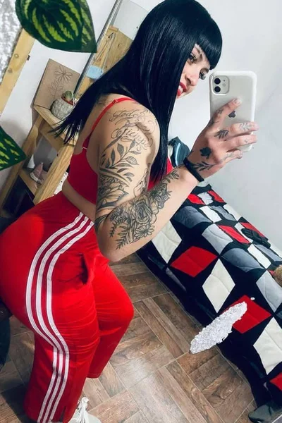 Dahia (25 años) — Centro, Uruguay - 4