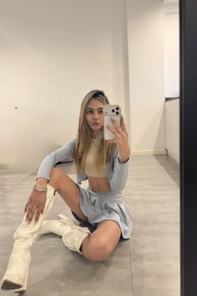 Martu (21 años) — Hurlingham, Argentina - 5