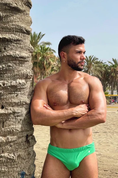 Héctor (28 years) — Madrid, España - 3