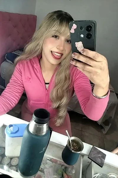 Melody (26 años) — Capital, Argentina - 10