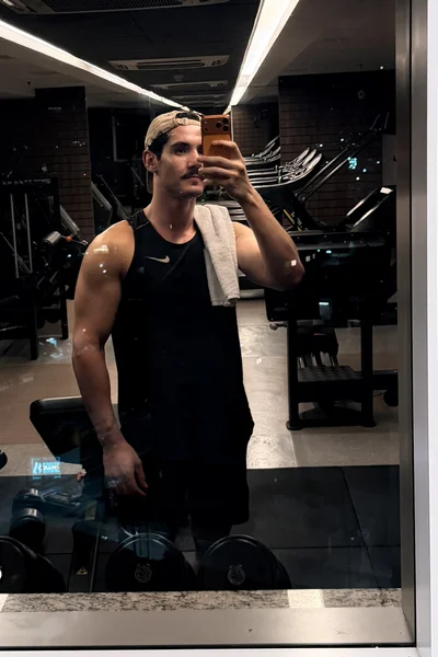 Arthur (29 anos) — São Paulo, Brasil - 16