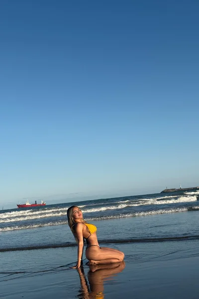 Luz Rossi, Palermo - 9