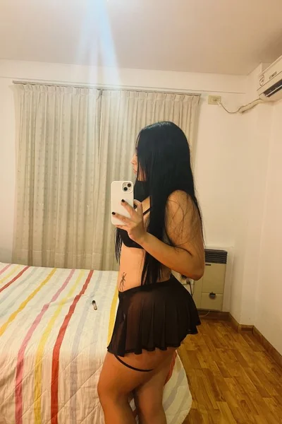 Mía (19 años) — Tigre, Argentina - 12