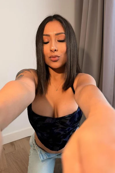 Alanis (25 años) — Nuñez, Argentina - 3