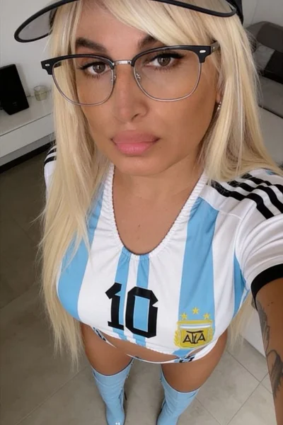 Melina Cordoba (28 años) — Capital, Argentina - 12
