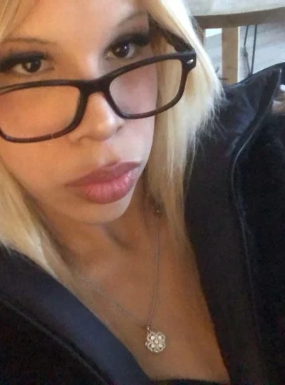 Vicky (18 anos) — Lanús, Argentina - 17