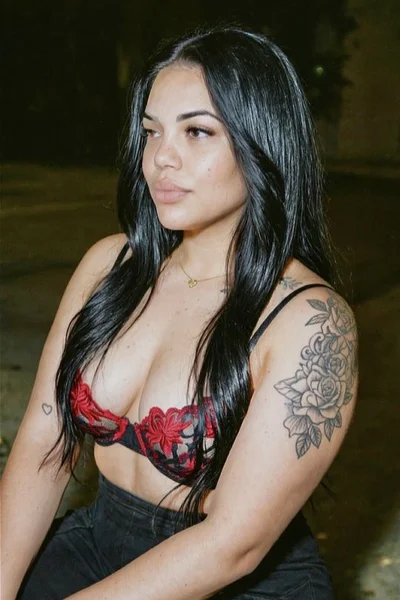 Ivonny (26 años) — Mataderos, Argentina - 10