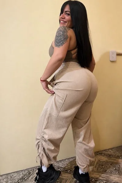 Ivonny (26 años) — Mataderos, Argentina - 11