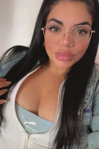 Ivonny (26 anos) — Mataderos, Argentina - 17