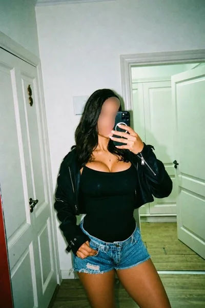 Nina (30 años) — San Isidro, Argentina - 3