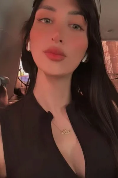 Luna P (27 years) — Palermo, Argentina - 5