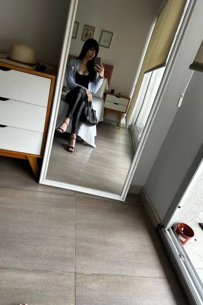 Luna P (27 years) — Palermo, Argentina - 1