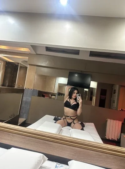 Agostina Reales (22 años) — Palermo, Argentina - 19