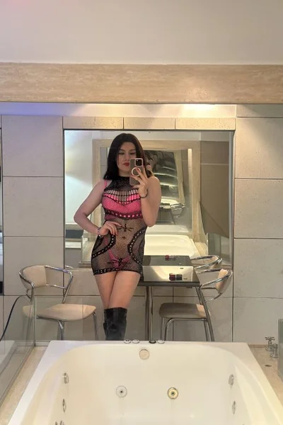Agostina Reales (22 años) — Palermo, Argentina - 9