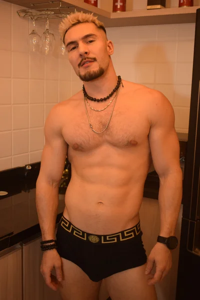 Aaron (30 años) — Porto Alegre, Brasil - 10