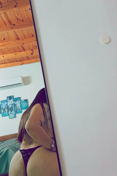 Ashley (19 años) — Ezeiza, Argentina - 13