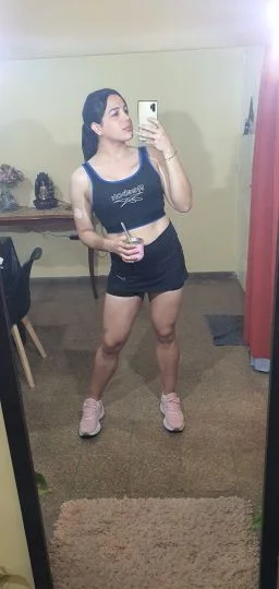 Lira Victoria (28 años) — Capital, Argentina - 20