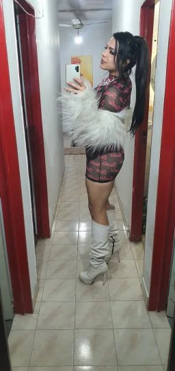 Lira Victoria (28 años) — Capital, Argentina - 27