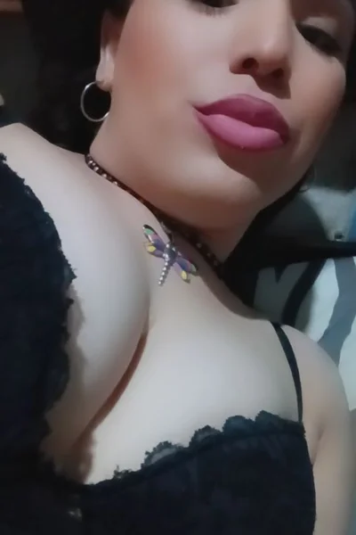 Brenda (25 años) — Microcentro, Argentina - 72