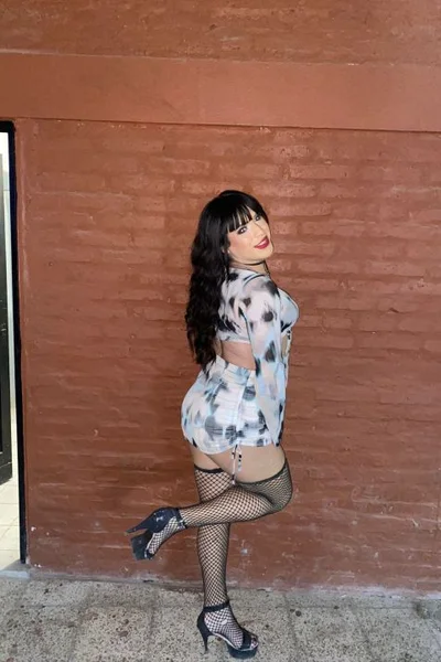Brenda (25 años) — Microcentro, Argentina - 75