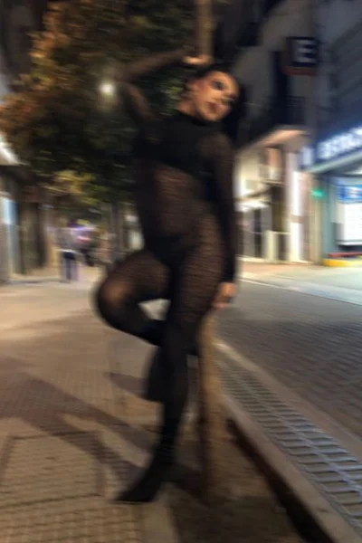 Brenda (25 años) — Microcentro, Argentina - 10