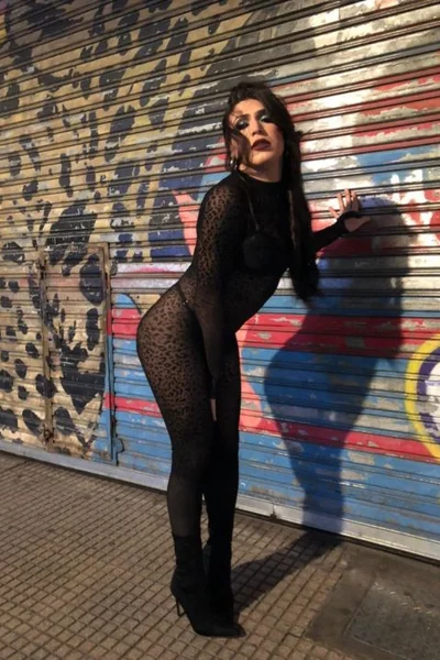 Brenda (25 años) — Microcentro, Argentina - 8