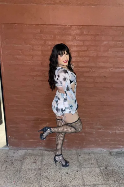 Brenda (25 años) — Microcentro, Argentina - 76